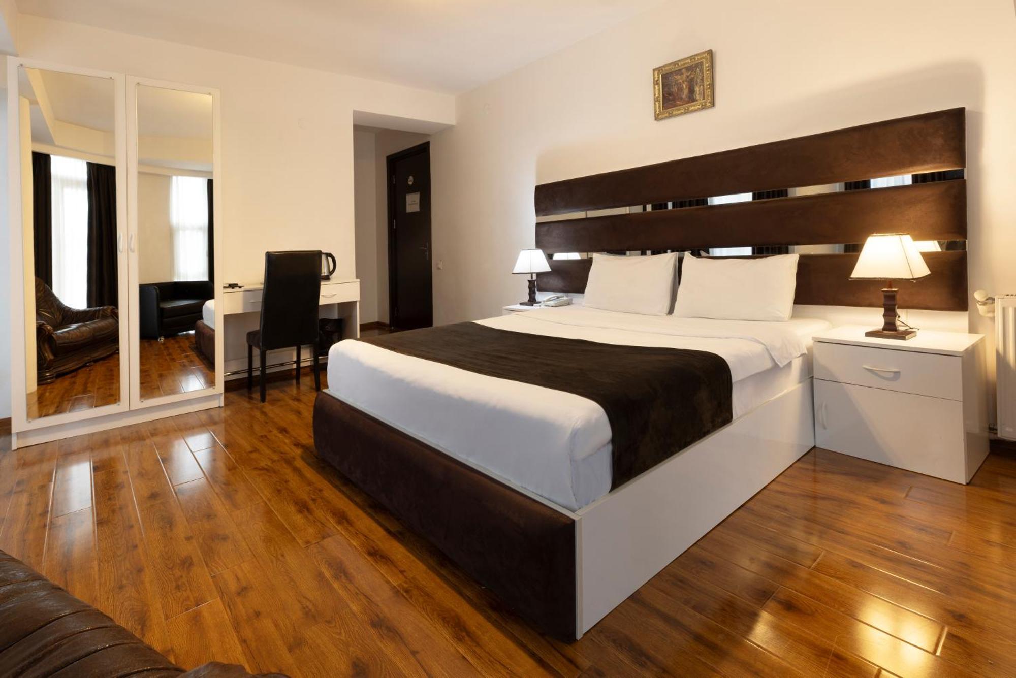 Hotel Grand Palace Tbilisi Værelse billede