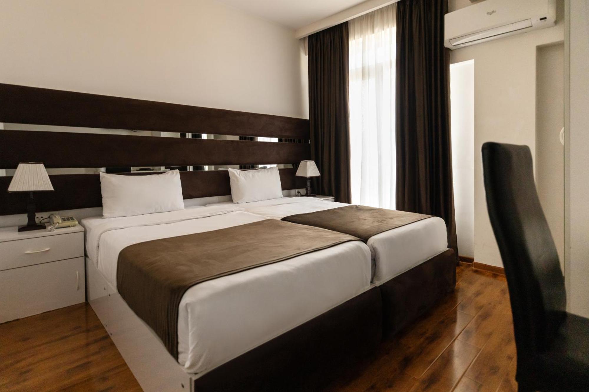 Hotel Grand Palace Tbilisi Værelse billede